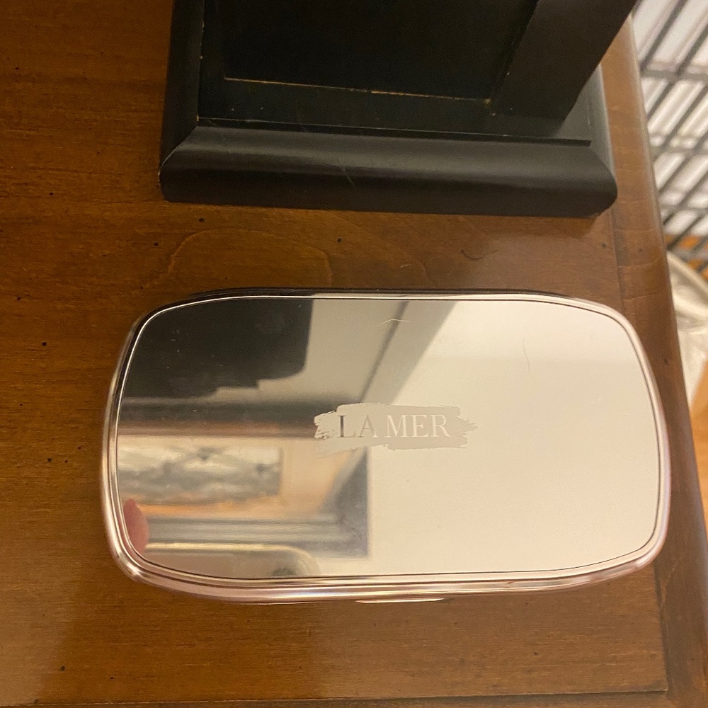 Free Sample bag with purchase! The Soft Moisture Powder Foundation, color Beach